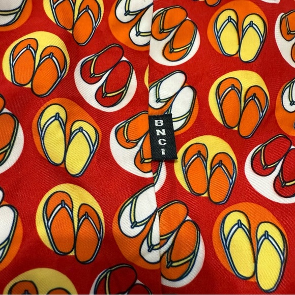 BNCI Colorful Patterned reversible shorts, size women’s 28, Velcro, preowned - Picture 6 of 8